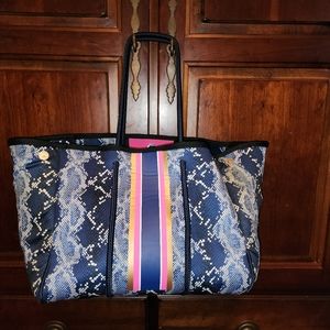 Neoprene weekender bag